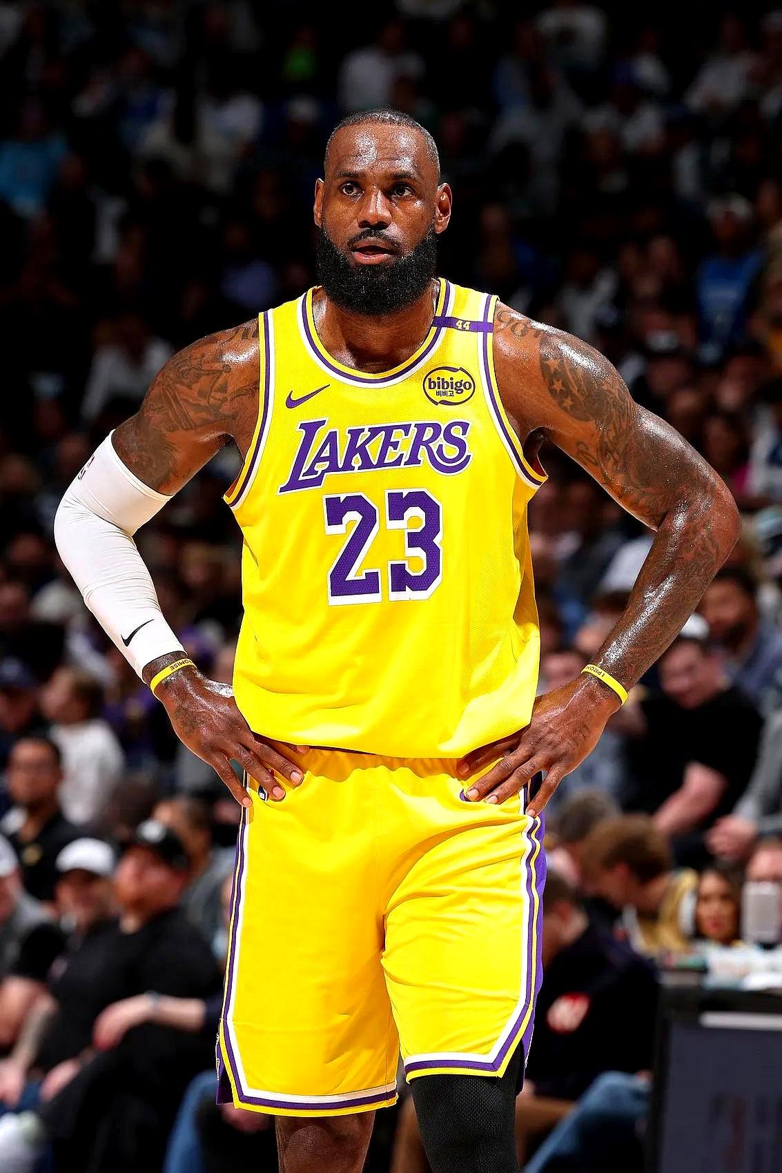 关于湖人B队轻取菲律宾男篮，字母哥关键制胜的信息