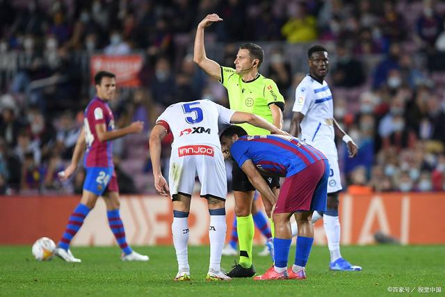 荷甲争夺激烈:阿贾克斯或称霸荷兰 荷甲争夺激烈:阿贾克斯或称霸荷兰