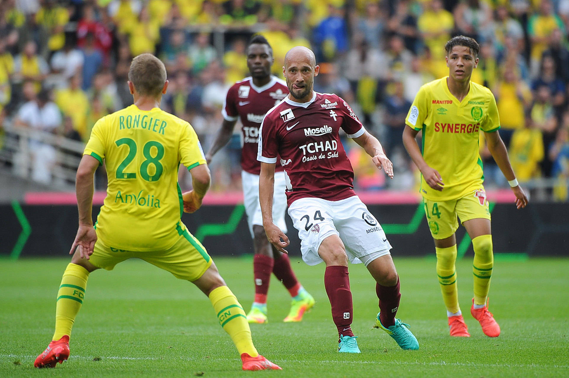 南特在主场与对手握手言和,难分伯仲的简单介绍 南特在主场与对手握手言和,难分伯仲的简单介绍