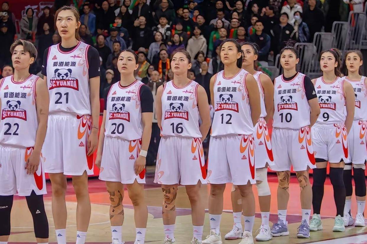 关于强强对话,球员高光表现引全场尖叫!的信息 关于强强对话,球员高光表现引全场尖叫!的信息