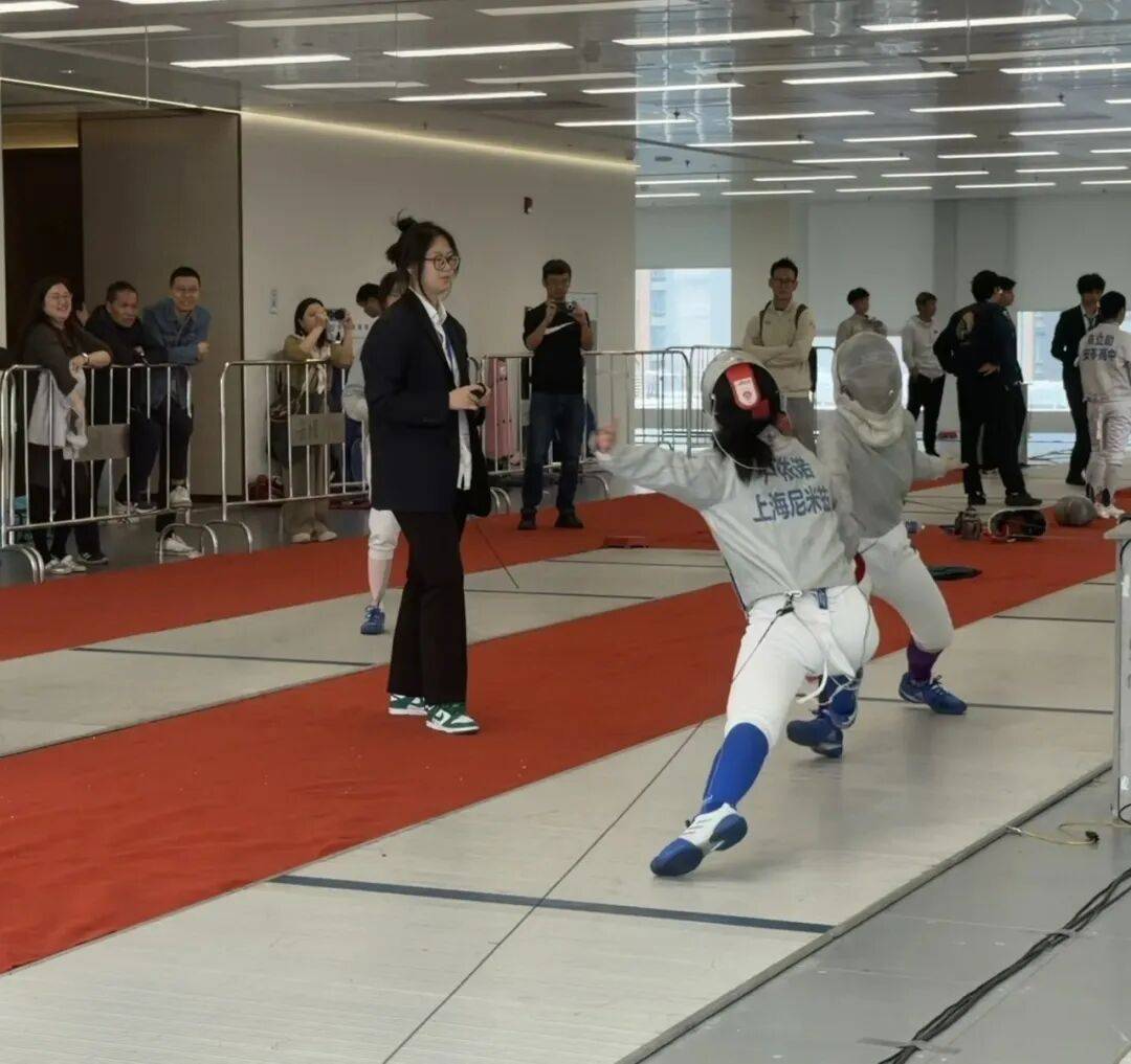 击剑项目意外冠军诞生,实力超乎预期 击剑项目意外冠军诞生,实力超乎预期