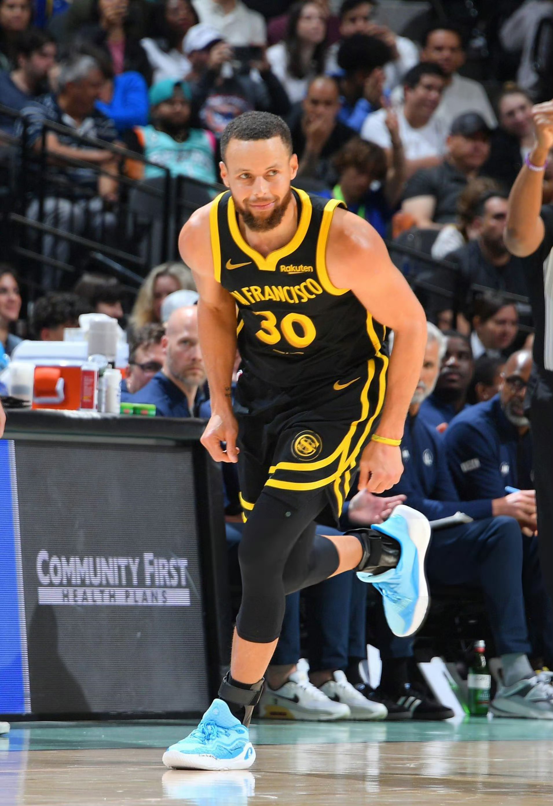 罗马角斗队一路高歌，晋级下一轮的简单介绍