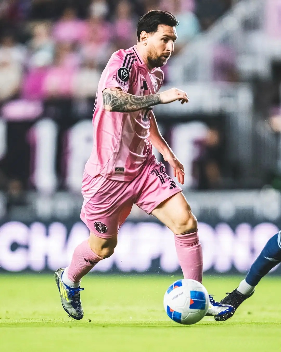 包含巴塞罗那主场大捷:梅西压哨绝杀锁定胜局的词条 包含巴塞罗那主场大捷:梅西压哨绝杀锁定胜局的词条