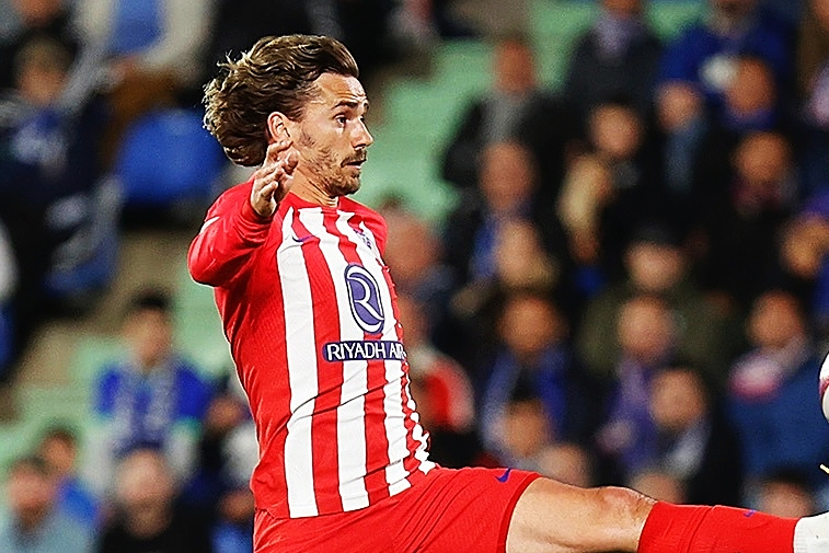 关于斯帕尔客场大败,遭遇四连败的信息 关于斯帕尔客场大败,遭遇四连败的信息