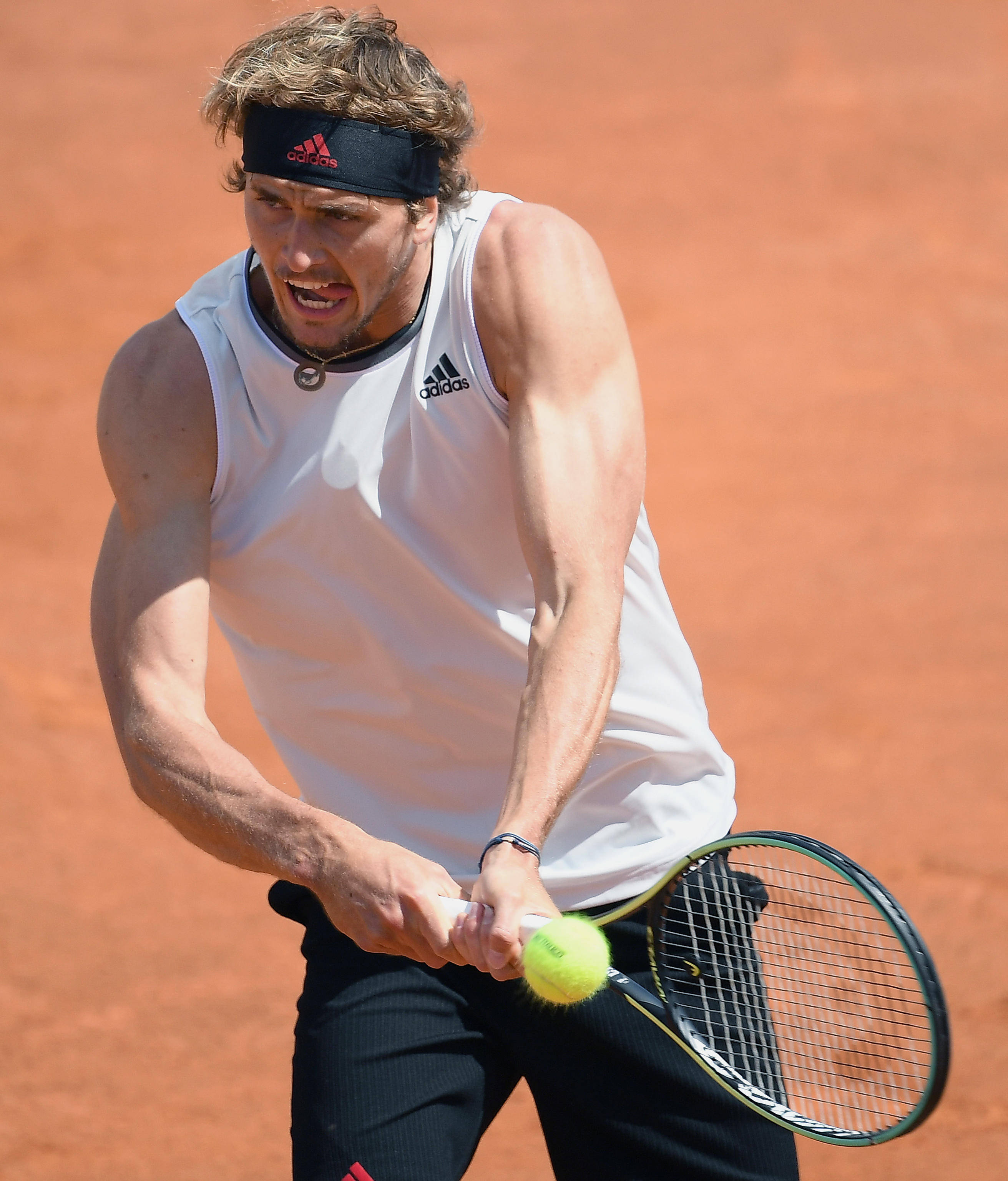 关于欧洲网球队绝地反击英国网球队，兹维列夫高光表现的信息