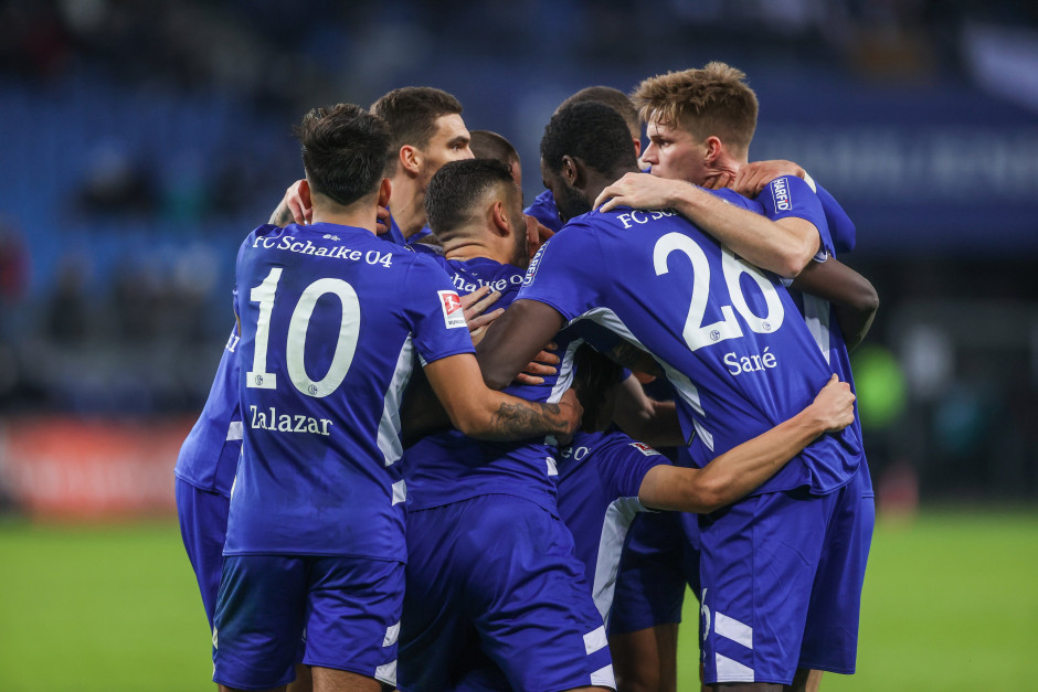 柏林赫塔在最新一场比赛中登顶