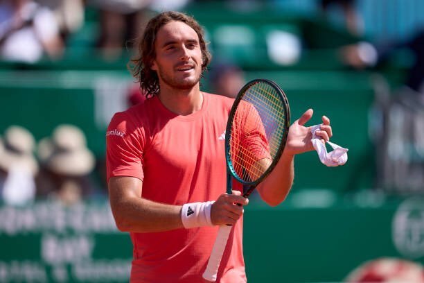 包含温网翻盘拉沃尔杯，西西帕斯刷新纪录的词条