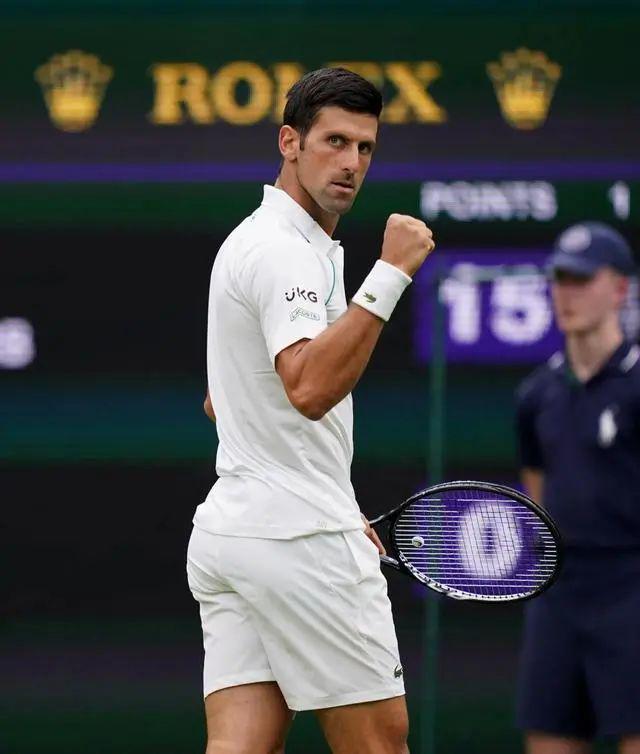 包含德国网球队逆转欧洲网球队，费德勒关键制胜的词条