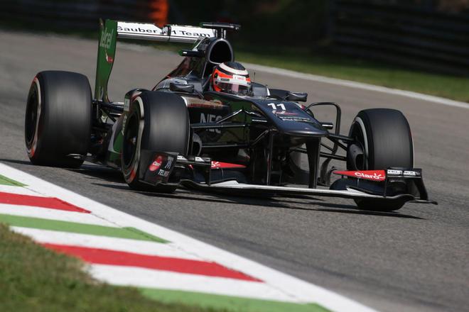 阿斯顿马丁险胜索伯车队，阿隆索带队取胜